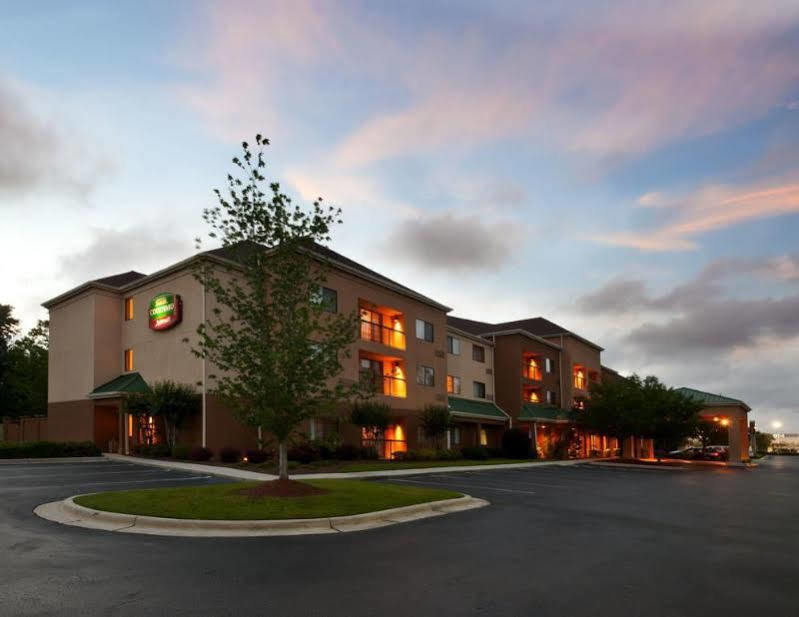 Courtyard By Marriott Pensacola Hotel Ferry Pass Exterior foto